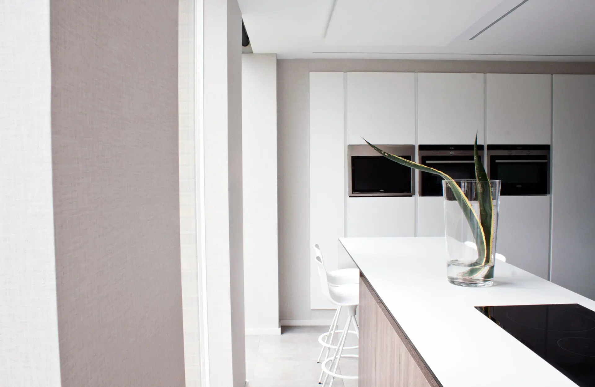 Cocina minimalista | Proyecto de interiorismo de Estudio Rilain