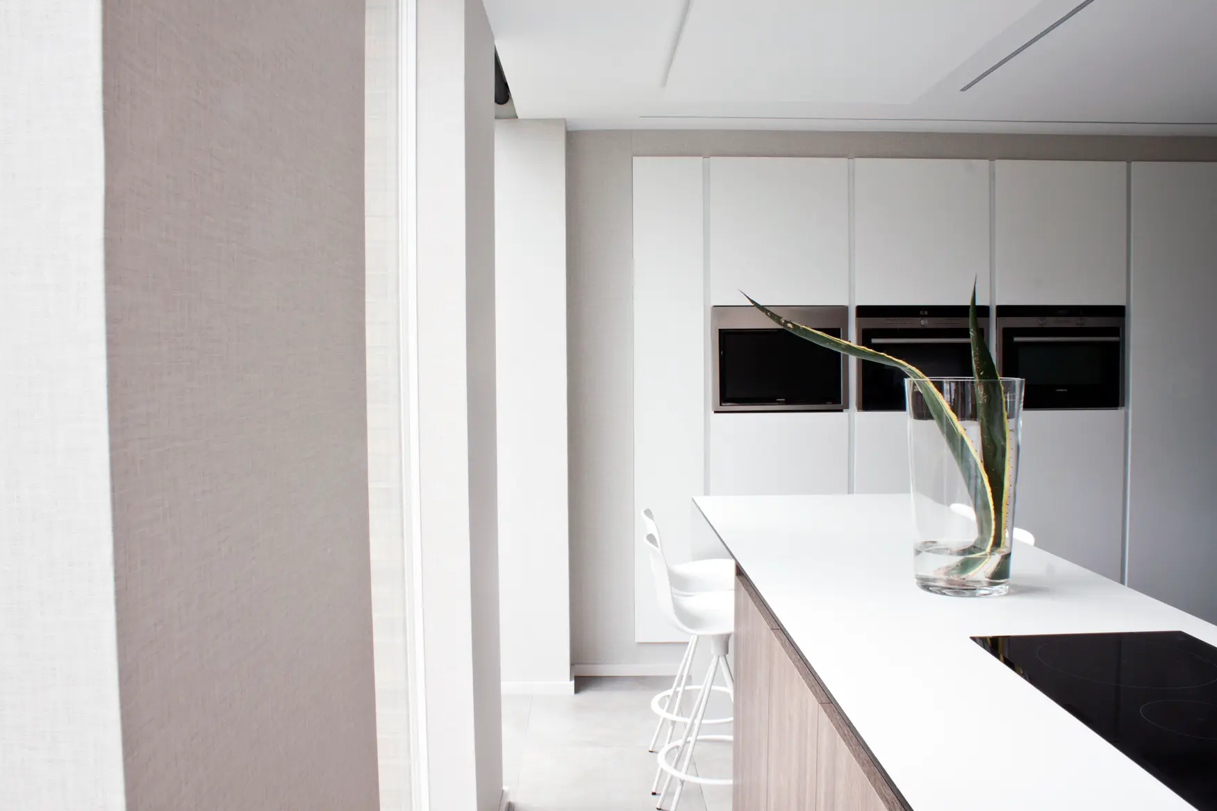 Proyecto De Interiorismo En Residencias | Cocina Con Luz | 01