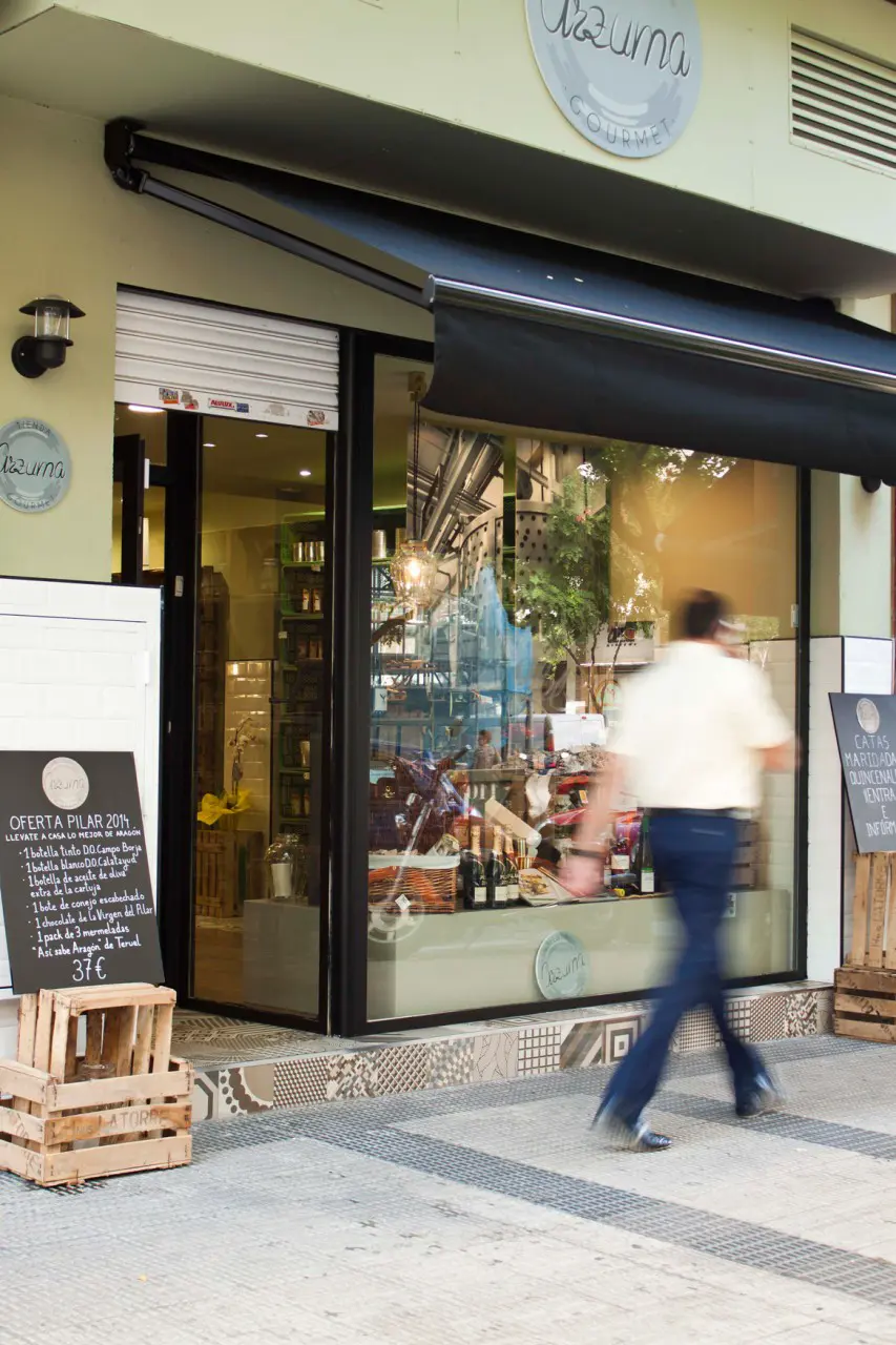 Proyectos De Interiorismo En Locales Comerciales | Arzuma Tienda Gourmet | 01