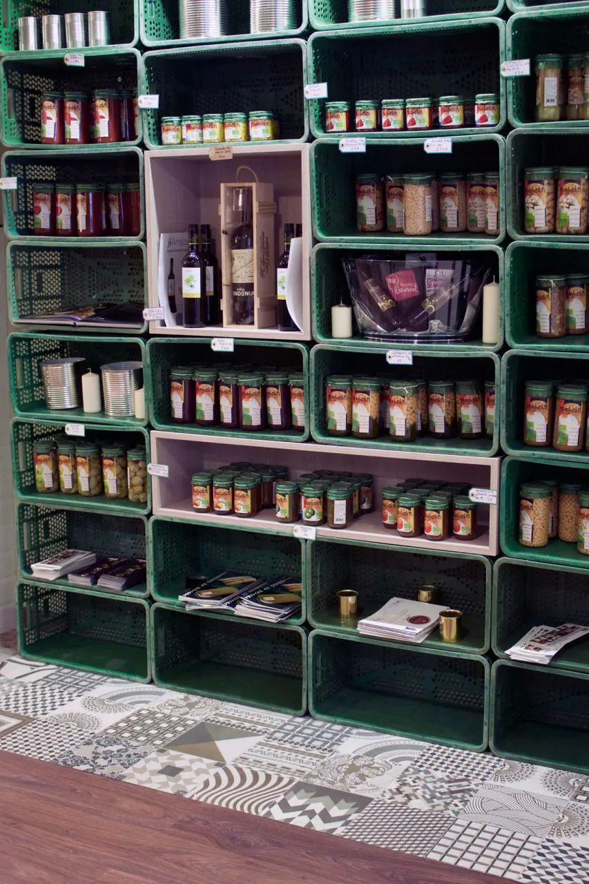Proyectos De Interiorismo En Locales Comerciales | Arzuma Tienda Gourmet | 05