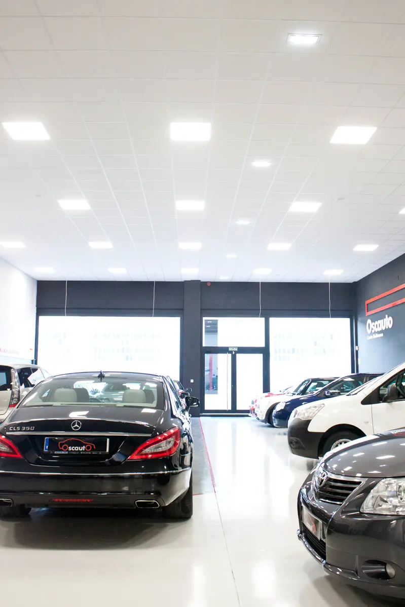 Proyectos De Interiorismo En Locales Comerciales | Concesionario Oscauto | 02