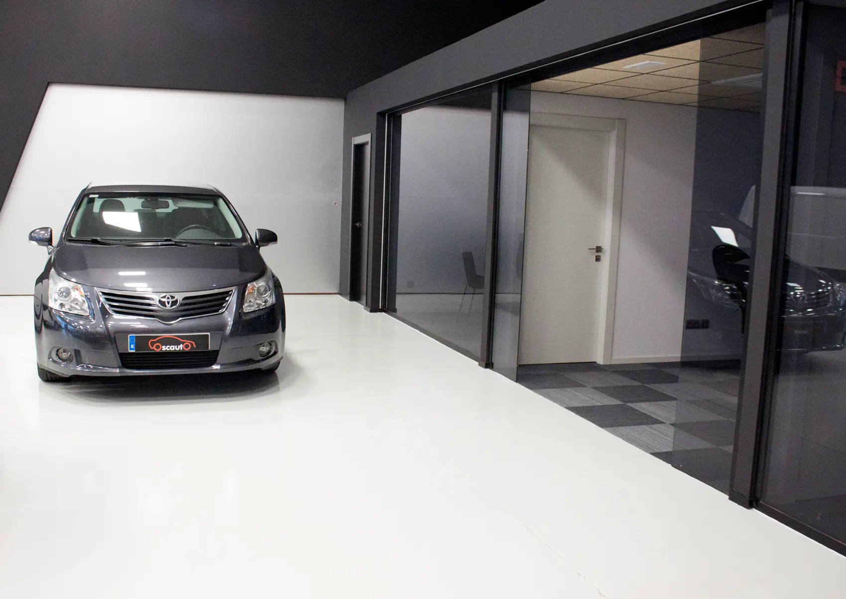 Proyectos De Interiorismo En Locales Comerciales | Concesionario Oscauto | 06