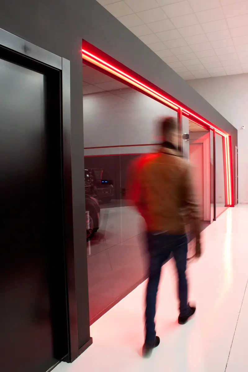 Proyectos De Interiorismo En Locales Comerciales | Concesionario Oscauto | 09