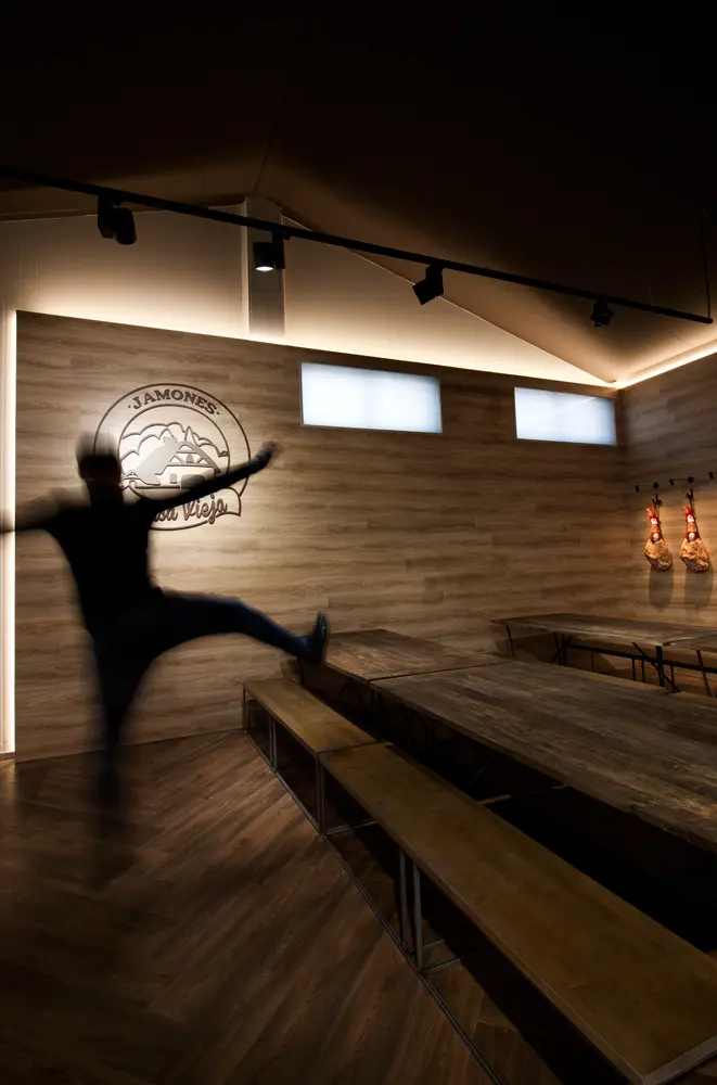 Proyectos De Interiorismo En Locales Comerciales | Jamones Casa Vieja | 13